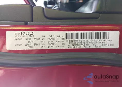 2015 Jeep Grand Cherokee High Altitude z USA, uszkodzony, nr VIN 1C4RJFCGXFC192342